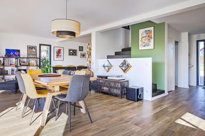 Villa - 198 m² - 8 pièces