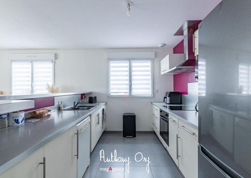 Appartement - 90 m² - 4 pièces