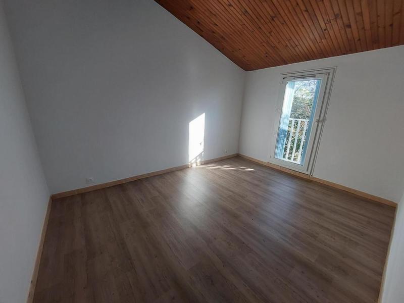 Maison - 94 m² - 5 pièces