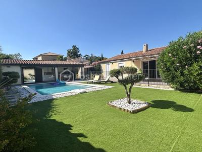 Maison traditionnelle - 103 m² - 4 pièces