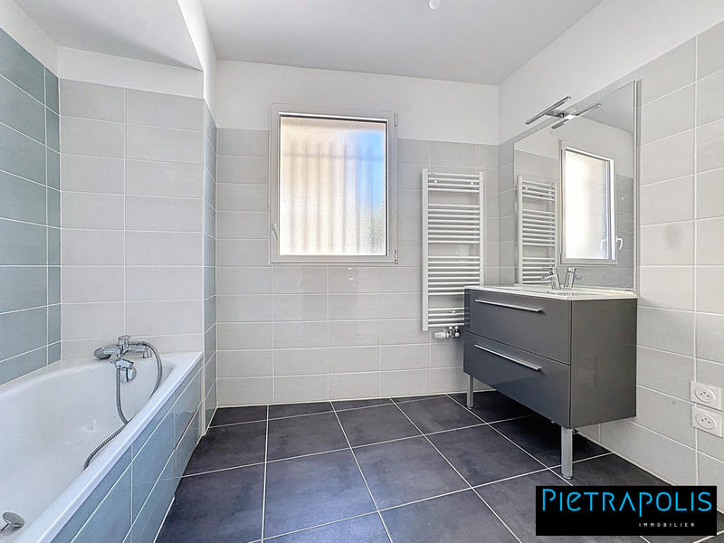 Maison - 108 m² - 5 pièces