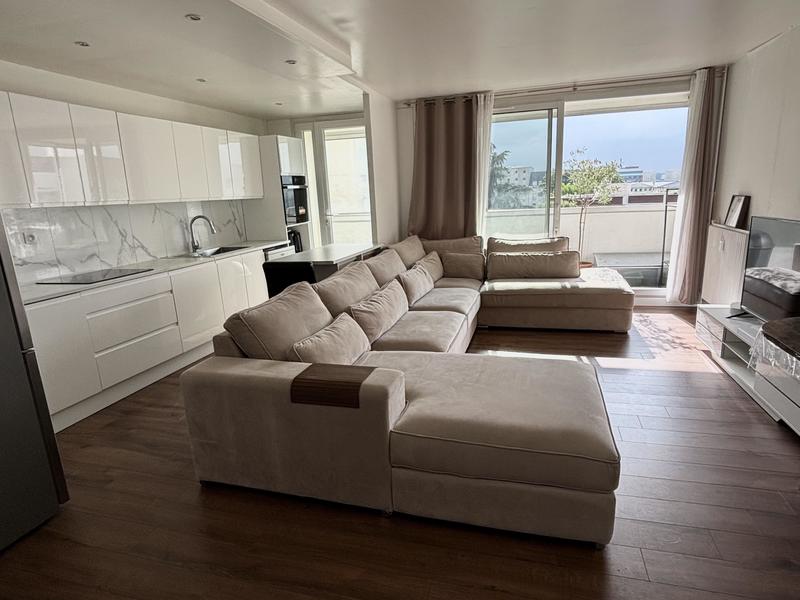 Appartement - 100 m² - 5 pièces