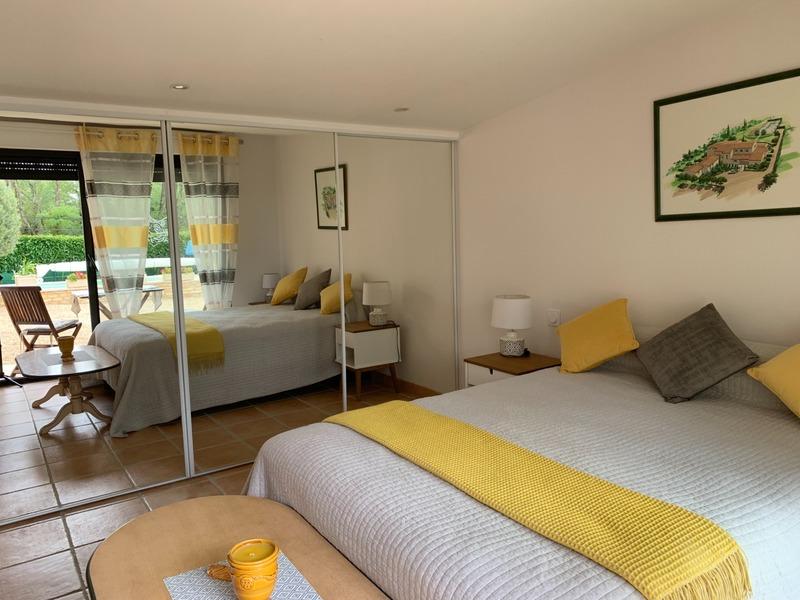 Maison en pierre - 140 m² - 6 pièces