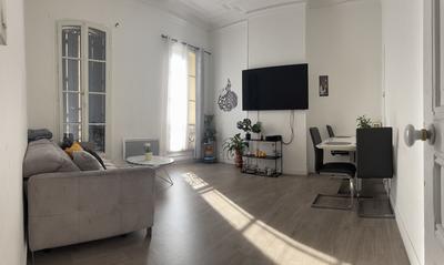 Appartement - 81 m² - 3 pièces