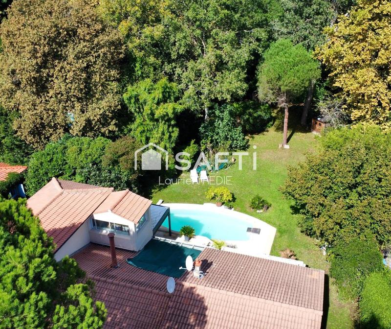 Villa - 179 m² - 6 pièces