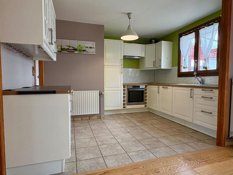 Maison - 107 m² - 5 pièces