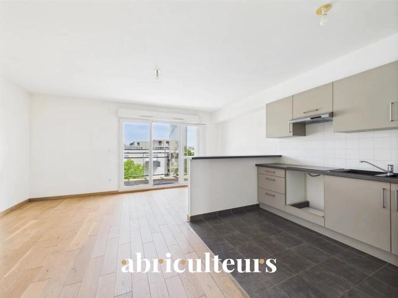 Appartement ancien - 69 m² - 3 pièces