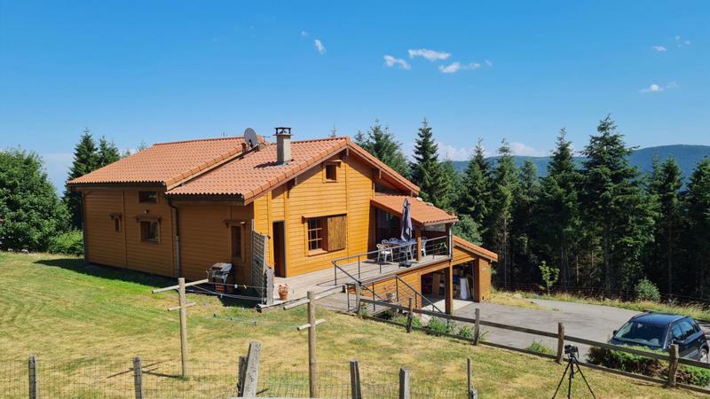 Maison - 140 m² - 8 pièces