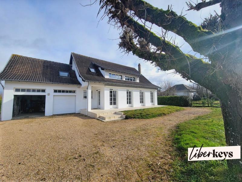 Maison - 186 m² - 7 pièces