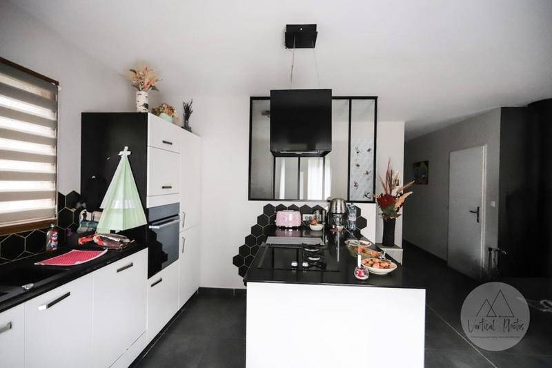 Villa - 87 m² - 4 pièces