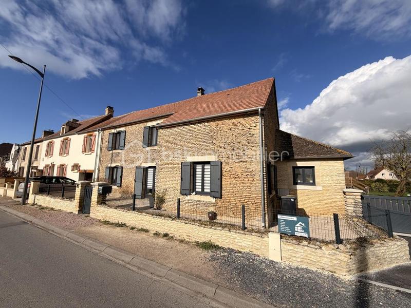 Maison - 115 m² - 5 pièces