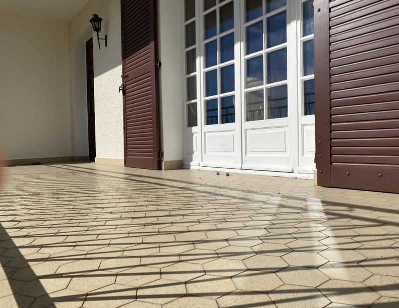 Maison traditionnelle - 80 m² - 4 pièces