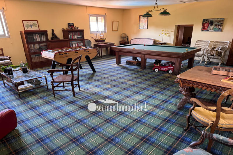 Villa - 270 m² - 7 pièces