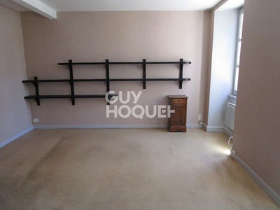 Maison - 200 m² - 9 pièces