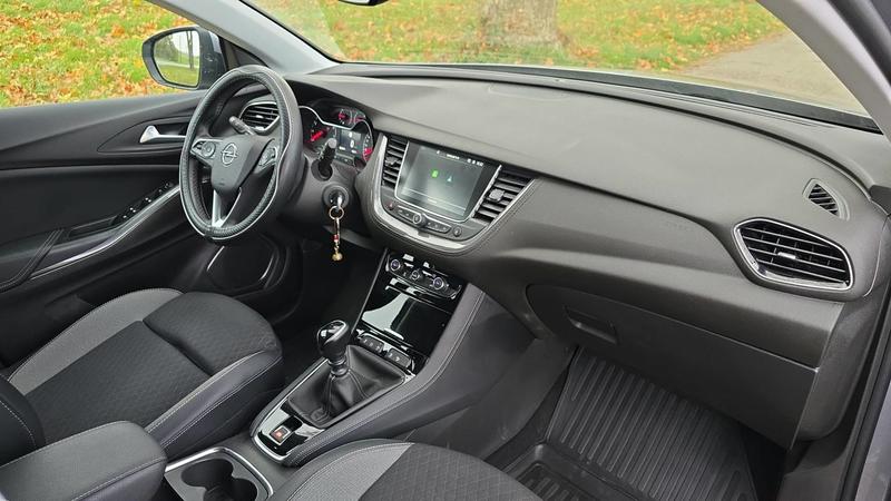 Opel Grandland X 1.2 Turbo 130 Elegance Business