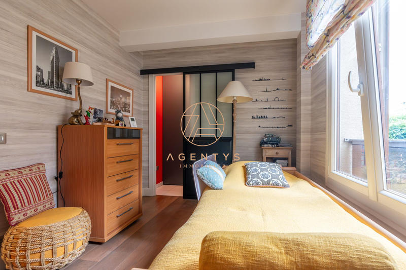 Appartement - 90 m² - 4 pièces