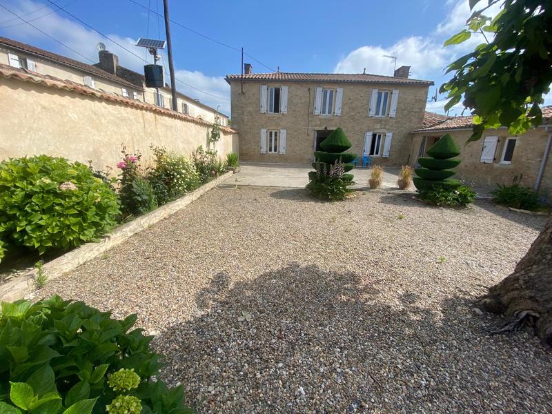 Maison - 170 m² - 7 pièces