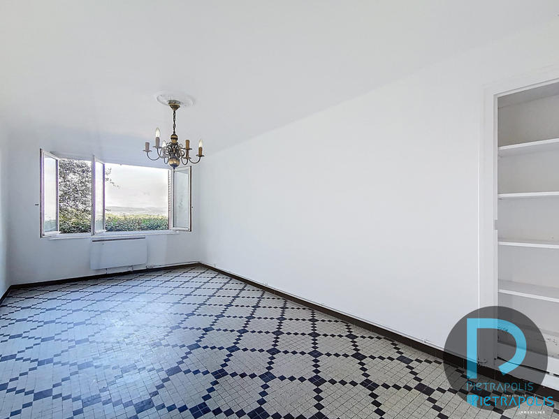 Maison ancienne - 250 m² - 7 pièces