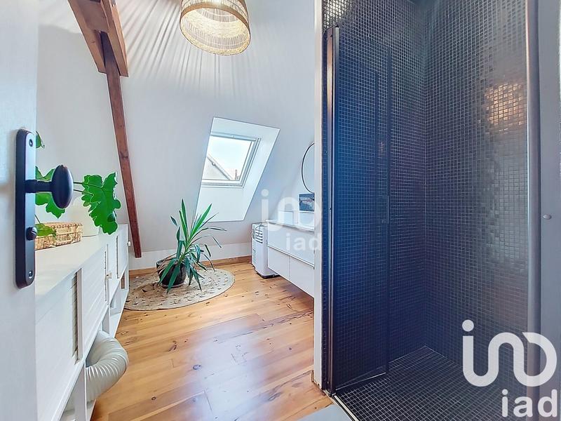 Maison - 252 m² - 9 pièces