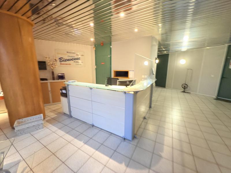 Local d'activités - 12 000 m²