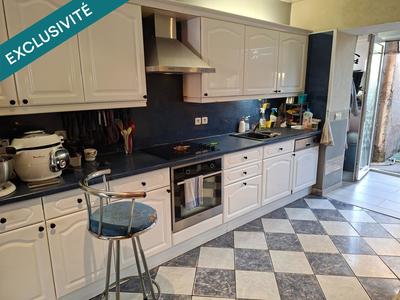 Maison - 111 m² - 5 pièces