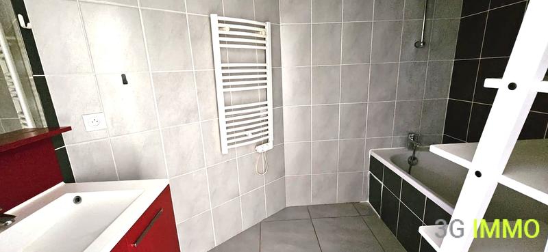 Appartement - 60 m² - 3 pièces