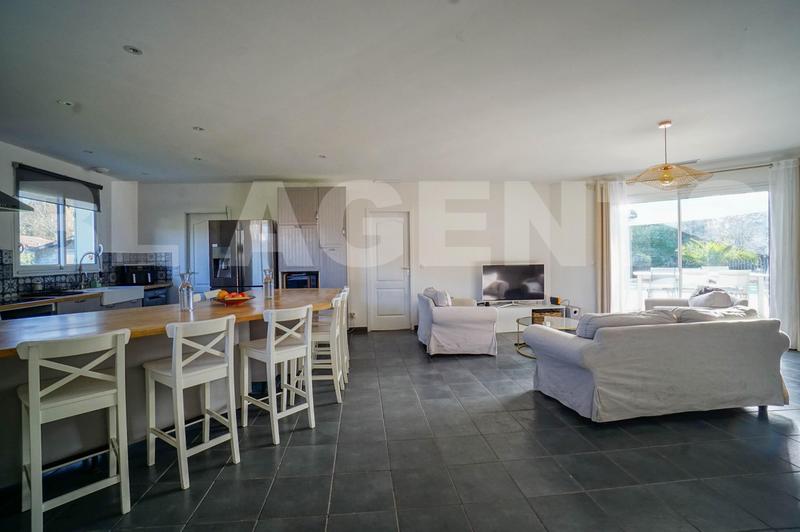 Maison contemporaine - 123 m² - 6 pièces