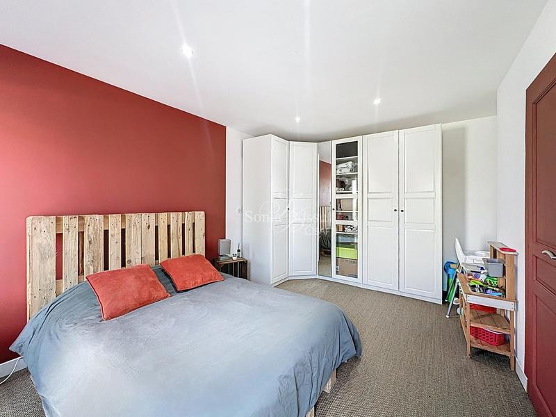 Maison - 195 m² - 7 pièces