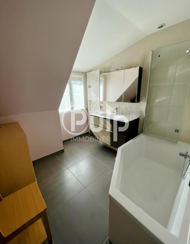 Maison - 85 m² - 6 pièces
