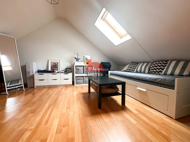 Maison - 95 m² - 5 pièces