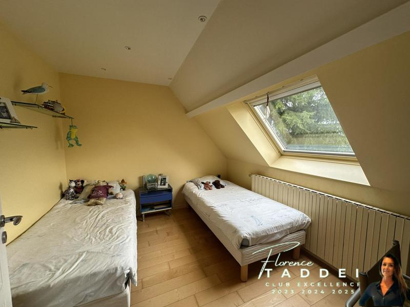 Maison - 200 m² - 7 pièces