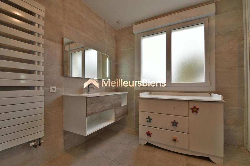 Maison - 175 m² - 5 pièces