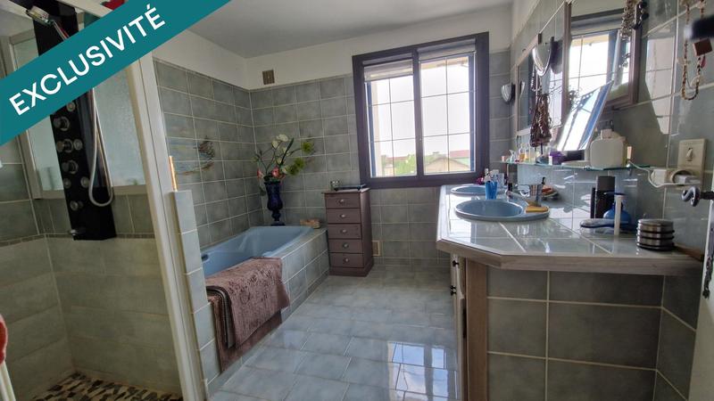 Maison - 216 m² - 6 pièces