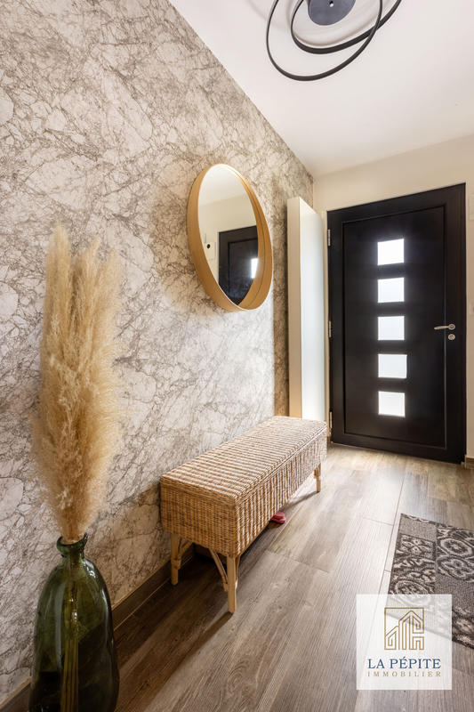 Maison - 173 m² - 9 pièces