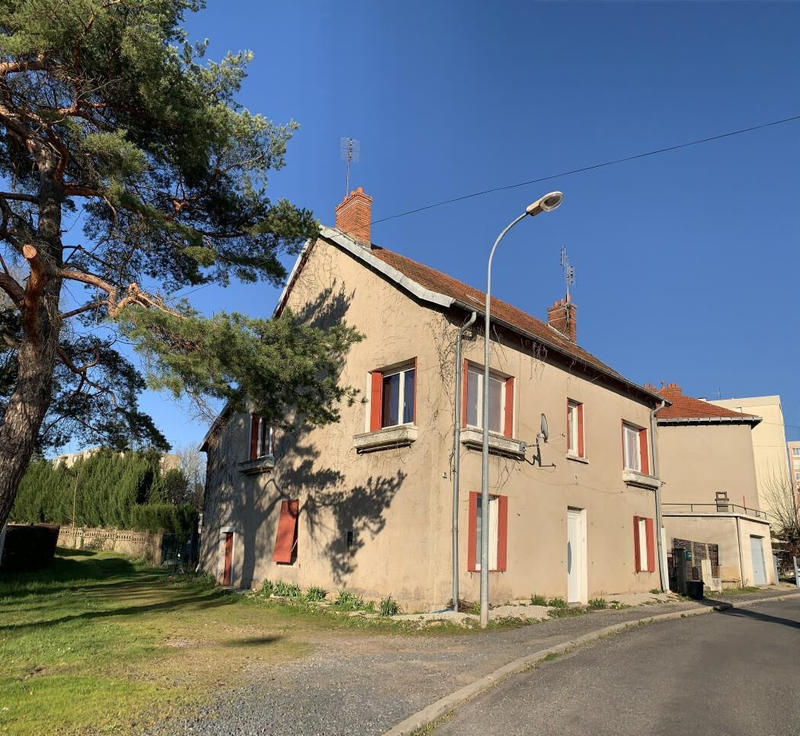 Maison - 130 m² - 8 pièces