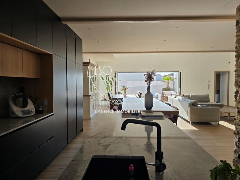 Maison traditionnelle - 172 m² - 5 pièces