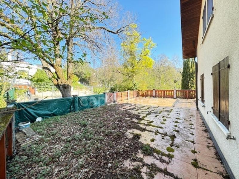 Immeuble - 700 m² - 12 pièces