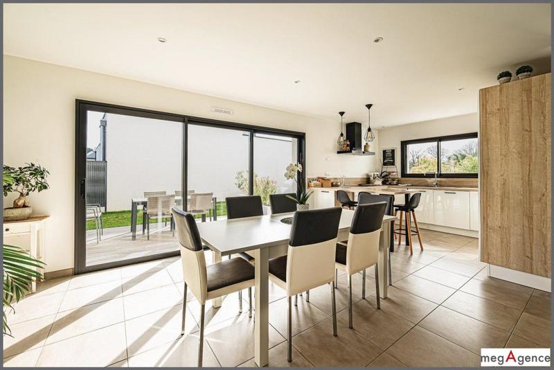 Maison - 130 m² - 4 pièces