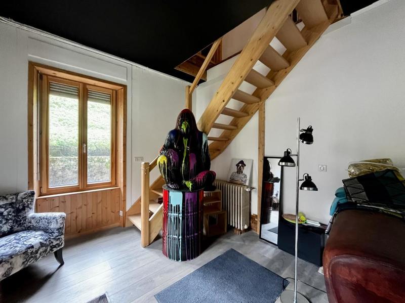 Maison - 313 m² - 6 pièces