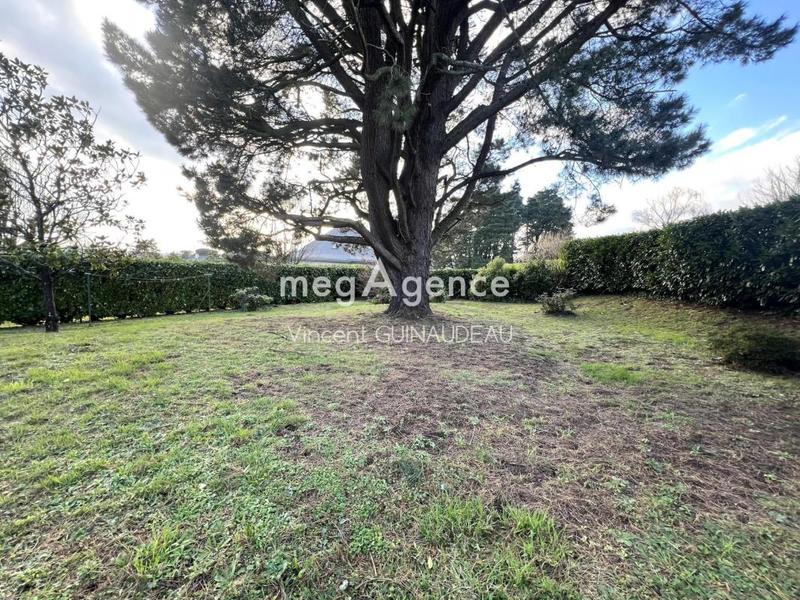 Maison - 220 m² - 11 pièces