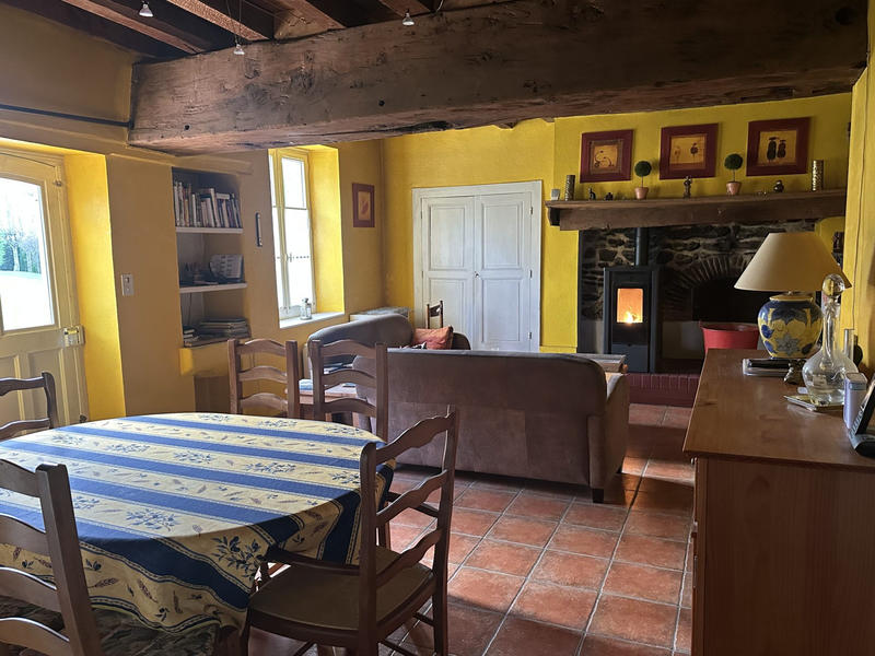 Maison - 94 m² - 5 pièces