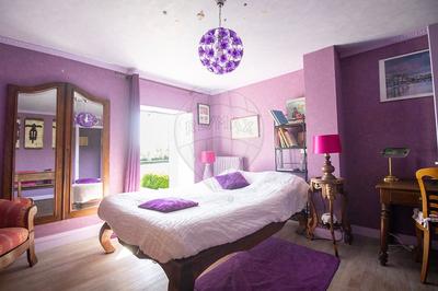 Propriété - 235 m² - 11 pièces