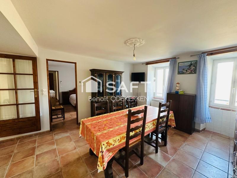 Maison - 280 m² - 12 pièces