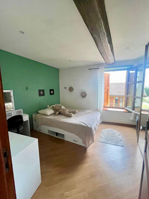 Maison - 230 m² - 6 pièces