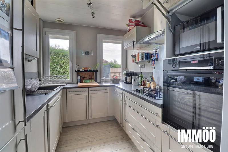 Maison - 95 m² - 5 pièces