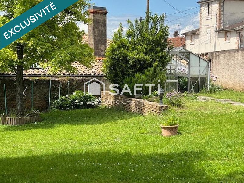 Maison - 260 m² - 6 pièces