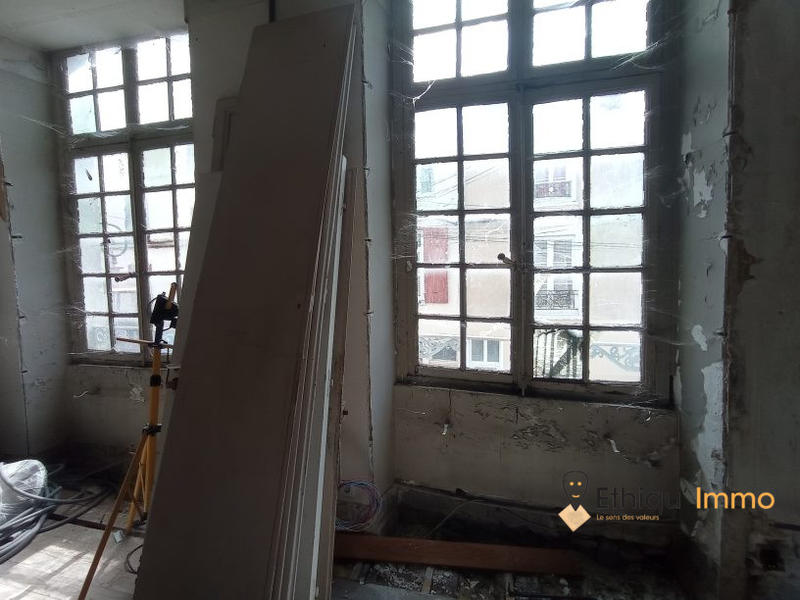 Immeuble - 180 m² - 2 pièces