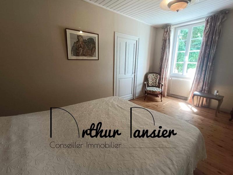 Maison ancienne - 141 m² - 4 pièces