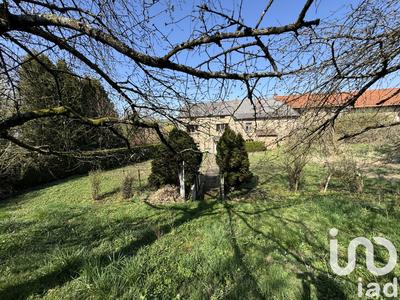 Maison - 195 m² - 7 pièces