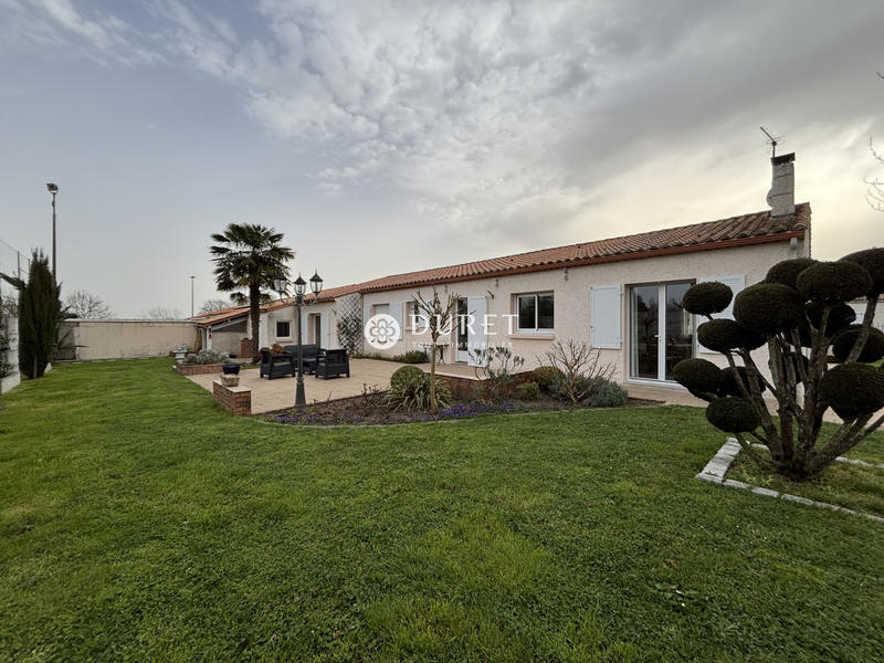 Maison - 143 m² - 8 pièces